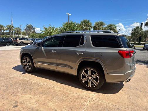 2019 GMC Acadia Denali