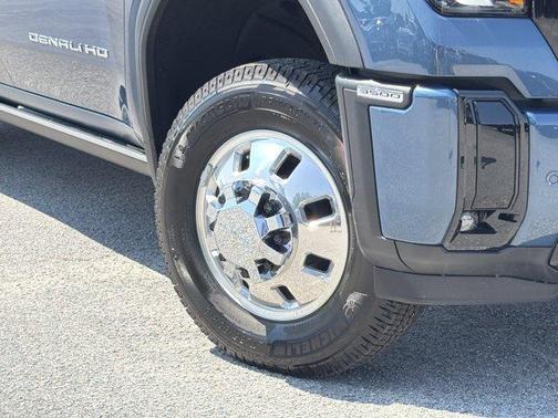 Metallic 2026 GMC Sierra 3500 Denali Ultimate