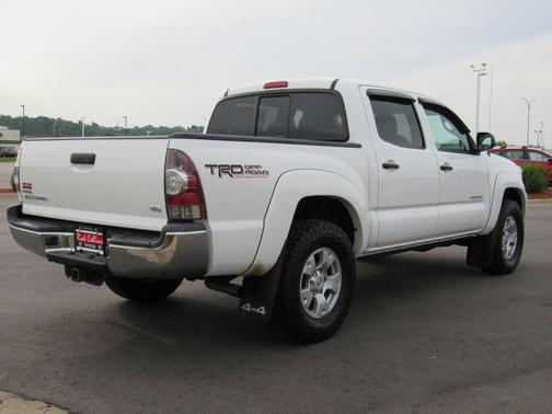 Super White 2013 Toyota Tacoma Base