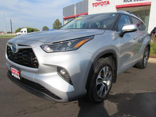 2023 Toyota Highlander Hybrid XLE