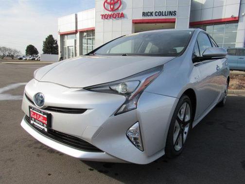 2016 Toyota Prius Three Touring