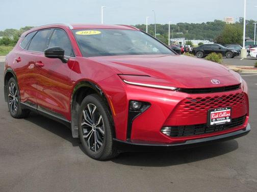 2025 Toyota Crown Signia XLE