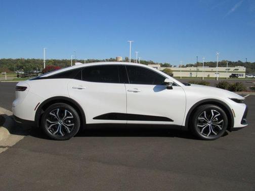 2023 Toyota Crown XLE