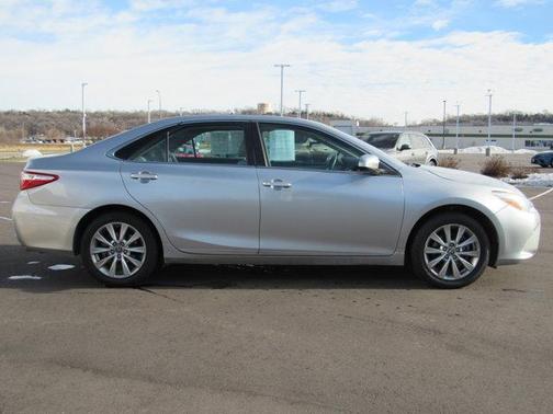 2017 Toyota Camry XLE