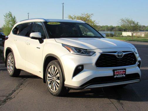 2021 Toyota Highlander Hybrid Platinum