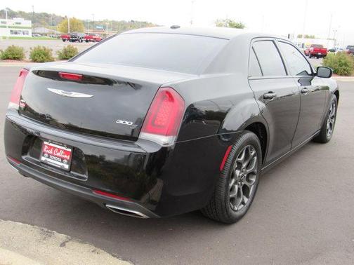 2017 Chrysler 300 S