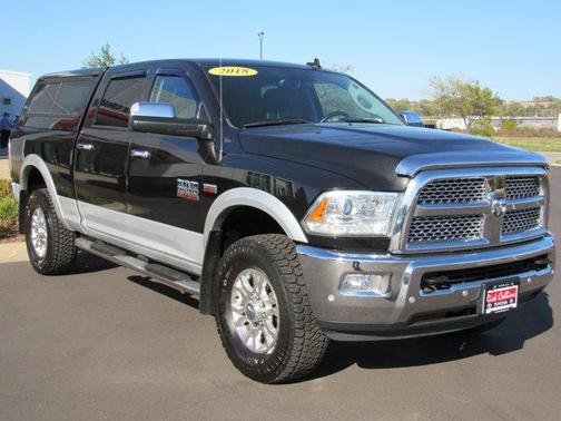 2018 RAM 2500 Laramie Crew Cab 4x4 6'4' Box