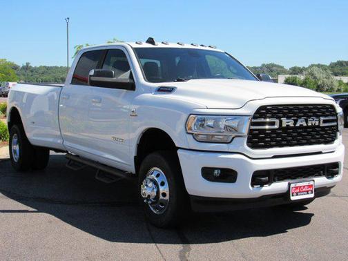 2022 RAM 3500 Big Horn Crew Cab 4x4 8' Box