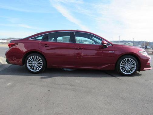 2019 Toyota Avalon Hybrid Limited