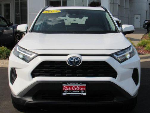2022 Toyota RAV4 Hybrid XLE