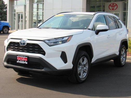 2022 Toyota RAV4 Hybrid XLE