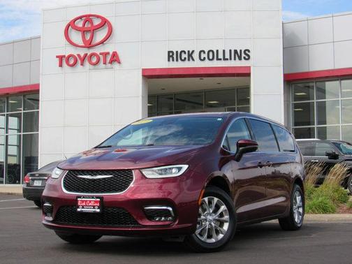 2023 Chrysler Pacifica Touring L
