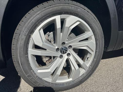 2022 Volkswagen Atlas 2.0T SE