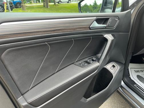 2022 Volkswagen Tiguan 2.0T SEL R-Line