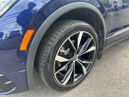 Atlantic Blue 2022 Volkswagen Tiguan 2.0T SEL R-Line