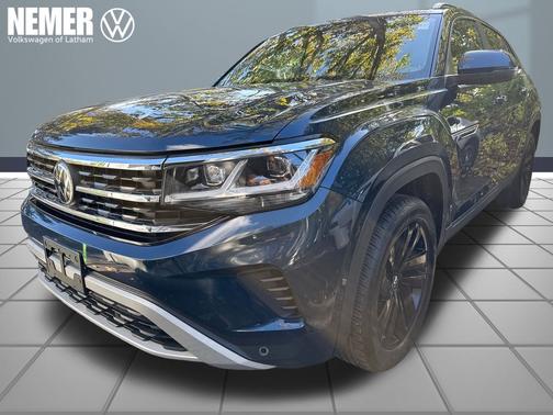 2022 Volkswagen Atlas Cross Sport 2.0T SE w/ Technology