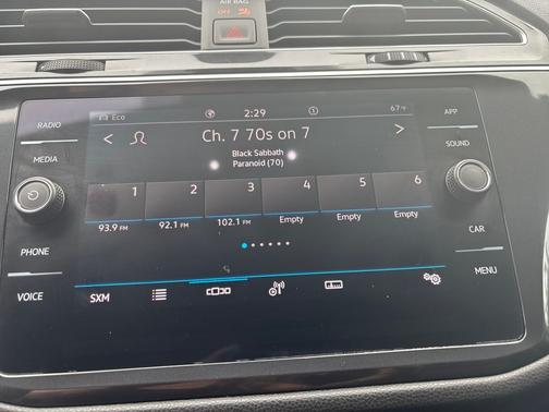 2024 Volkswagen Tiguan 2.0T SE R-Line Black