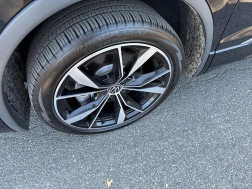 2023 Volkswagen Tiguan 2.0T SEL R-Line