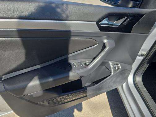 2021 Volkswagen Jetta 1.4T R-Line