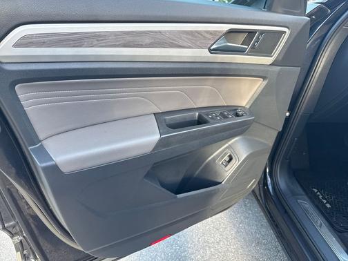 2022 Volkswagen Atlas Cross Sport 3.6 V6 SE w/ Technology