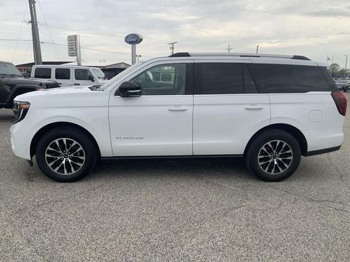 Oxford White 2025 Ford Expedition Platinum