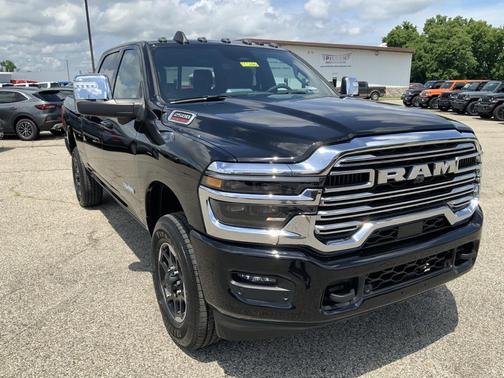 2025 RAM 2500 Laramie Crew Cab 4x4 6'4' Box