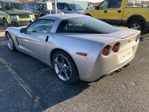 2005 Chevrolet Corvette Base