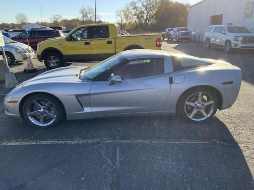 2005 Chevrolet Corvette Base