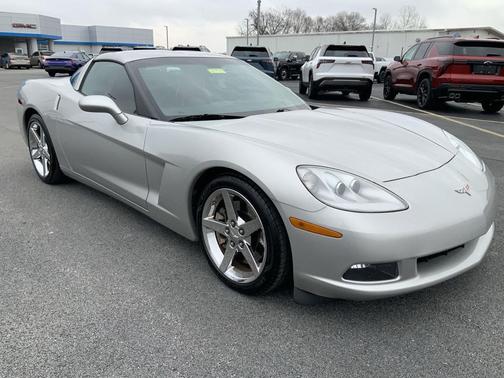 2005 Chevrolet Corvette Base
