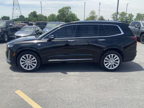 Stellar Black Metallic 2021 Cadillac XT6 Premium Luxury AWD