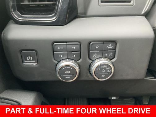 Summit White 2025 GMC Sierra 1500 AT4