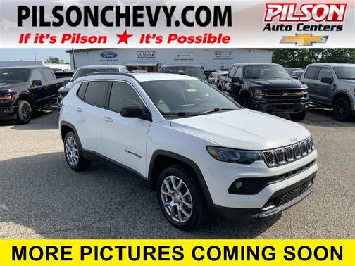 Bright White Clearcoat 2023 Jeep Compass Latitude Lux
