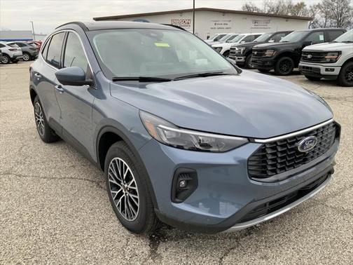 2025 Ford Escape SE