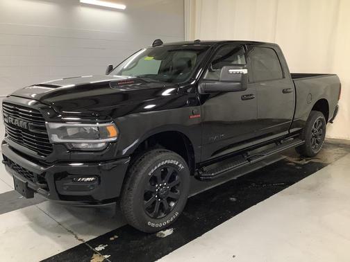 2024 RAM 3500 Laramie Crew Cab 4x4 6'4' Box