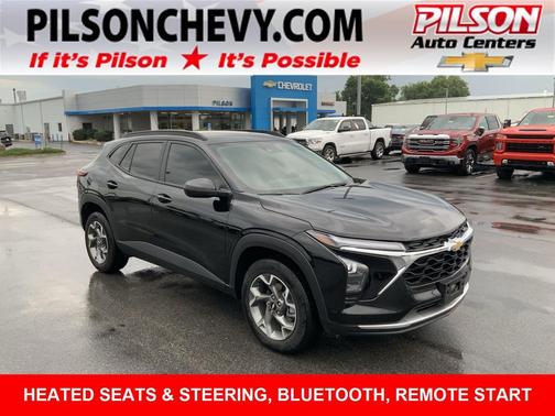Mosaic Black Metallic 2026 Chevrolet Trax LT