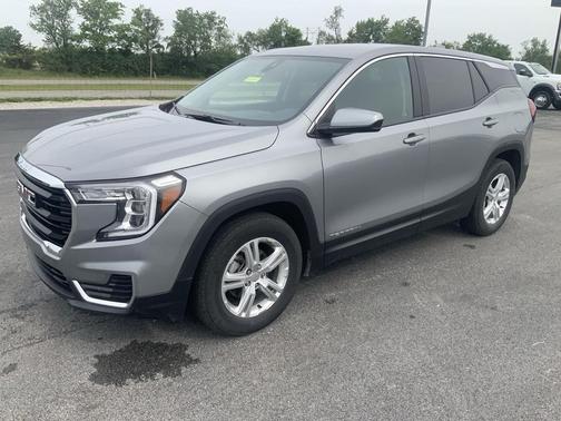 Sterling Metallic 2024 GMC Terrain SLE