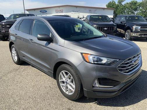 Carbonized Gray Metallic 2021 Ford Edge SEL