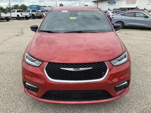 2026 Chrysler Pacifica L