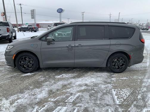 2021 Chrysler Pacifica Hybrid Limited