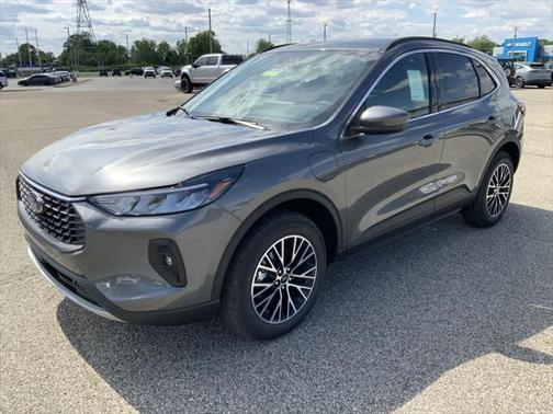 2025 Ford Escape PHEV SE