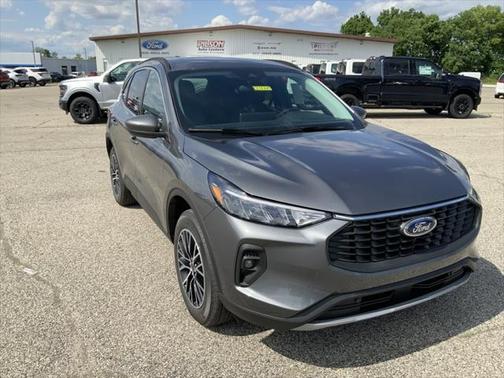 2025 Ford Escape PHEV SE