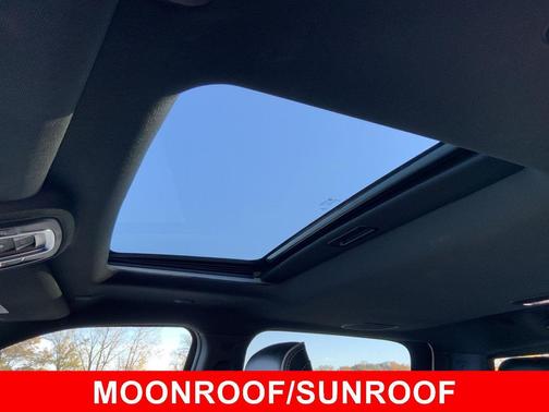 2023 RAM 3500 Laramie Crew Cab 4x4 8' Box