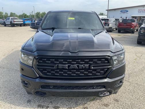 Diamond Black Crystal Pearlcoat 2023 RAM 1500 Big Horn/Lone Star