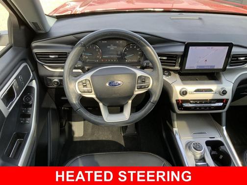 Rapid Red Metallic Tinted Clearcoat 2022 Ford Explorer XLT