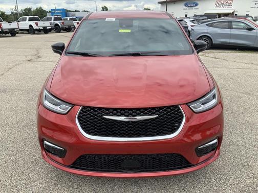 2026 Chrysler Pacifica L