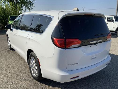 Bright White Clearcoat 2023 Chrysler Voyager LX