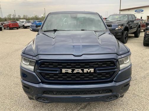 Patriot Blue Pearlcoat 2022 RAM 1500 Big Horn/Lone Star