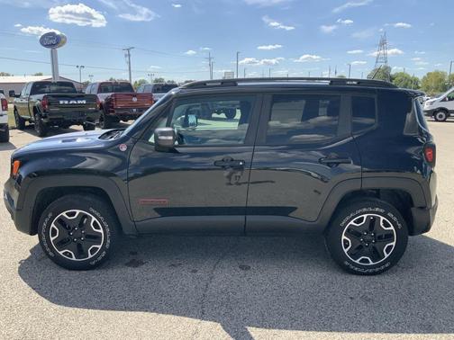 2017 Jeep Renegade Trailhawk