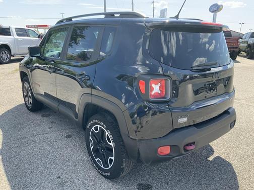 2017 Jeep Renegade Trailhawk