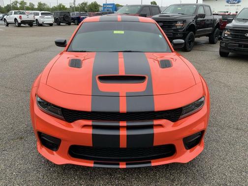 Go Mango 2023 Dodge Charger SRT Hellcat Widebody Jailbreak